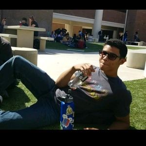 Meet your Posher, Ethan